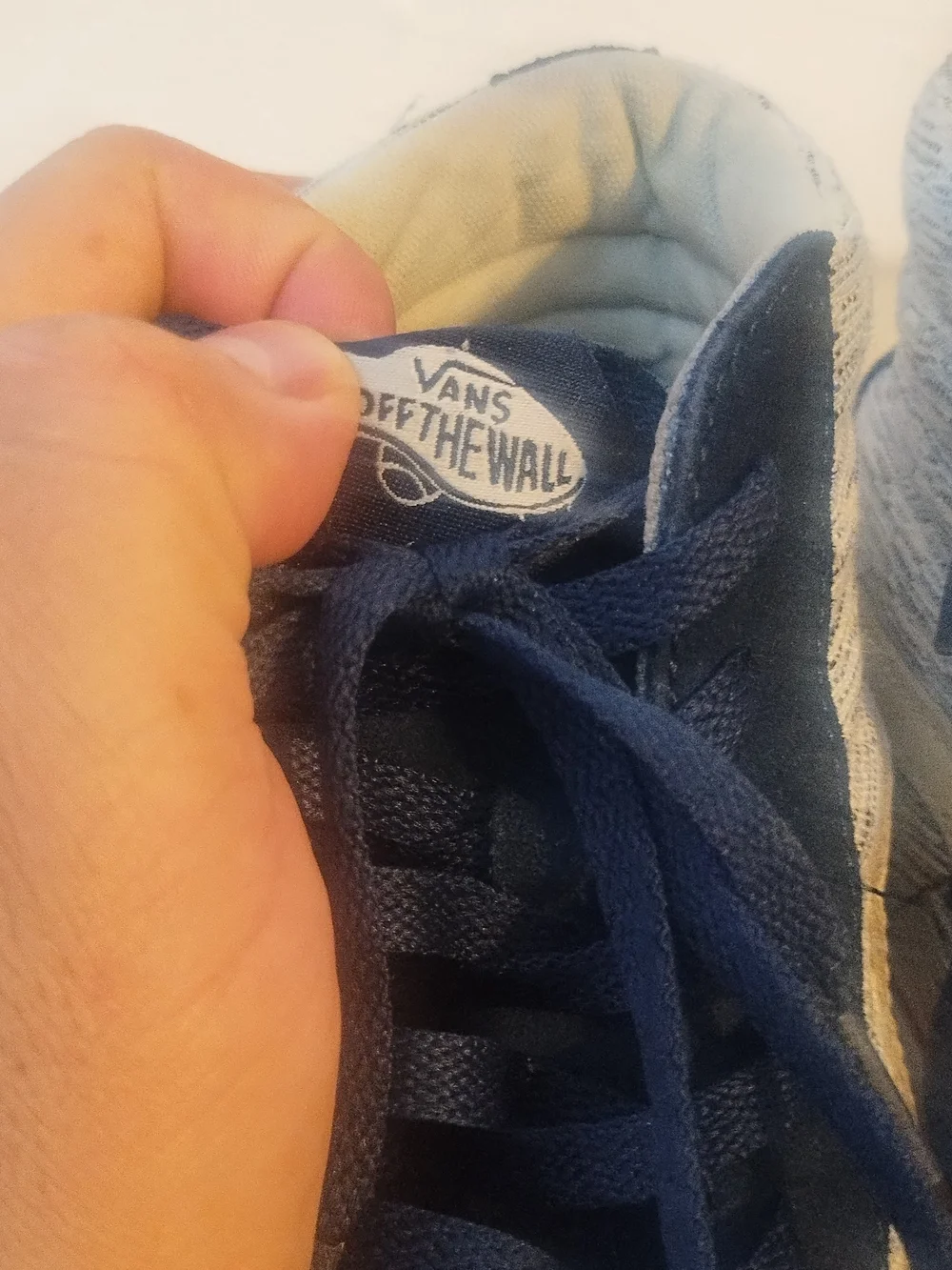 Vans Sk8-Hi Reissue  mens size 10 some scratches open to offers
